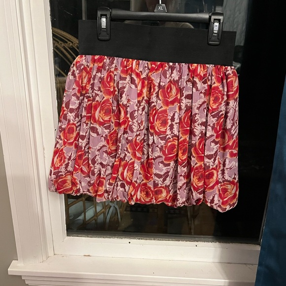 Floral high waisted skirt - Picture 3 of 5